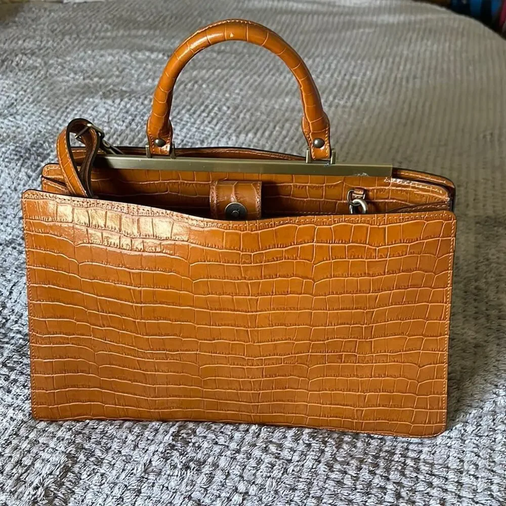 CLAUDIA FIRENZE Camel Colored Alligator Skin Textured Handbag